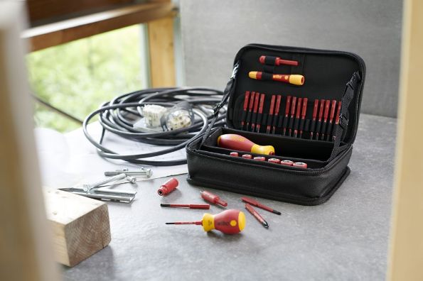 Afbeelding - https-www-ez-catalog-nl-Asset-4b5295d9d15744fa8b34d8d241d0f347-ImageFullSize-Im-7209NK2002-Werkzeug-Set-slimVario-electric-01-jpg